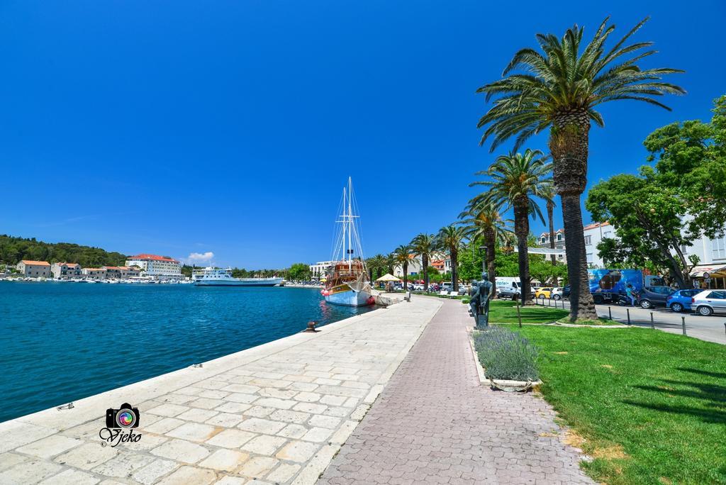 Apartments Vjeko Makarska Exterior photo